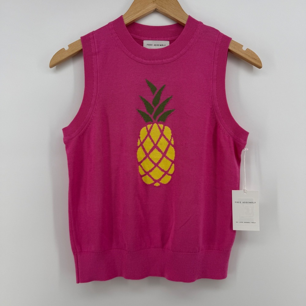 Free Assembly Pink Pineapple Sweater Vest Sleeveless Knit Top Medium